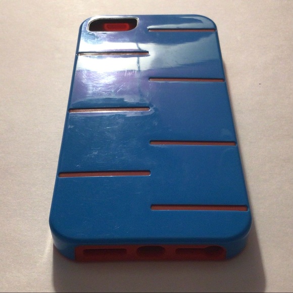 *10* iPhone 5s covers - various colors, designs and brands - Picture 11 of 16